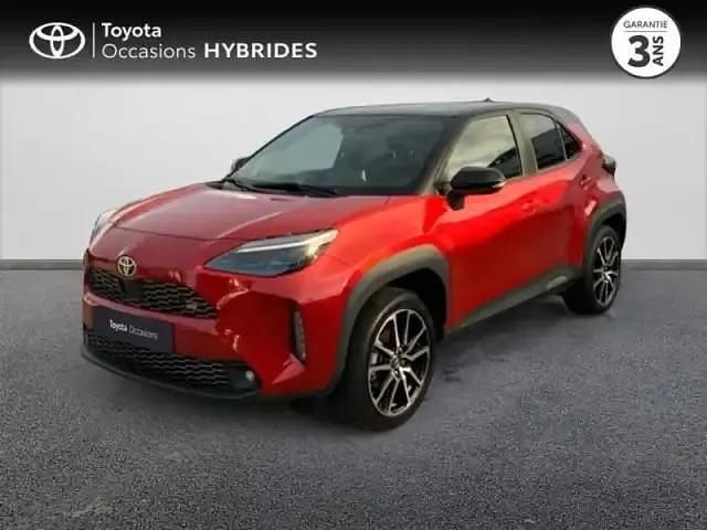 Occasion Toyota Yaris Cross Sport 2023 Rouge intense/toit noir métallisé SUV