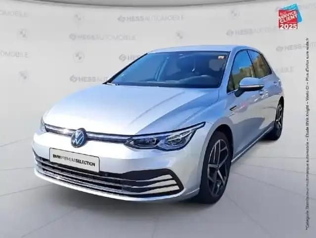 Reflet d'argent métallisée Occasion 2024 VW Golf VIII Style Berline | 29 999 € (Prix juste) - Image 1/4