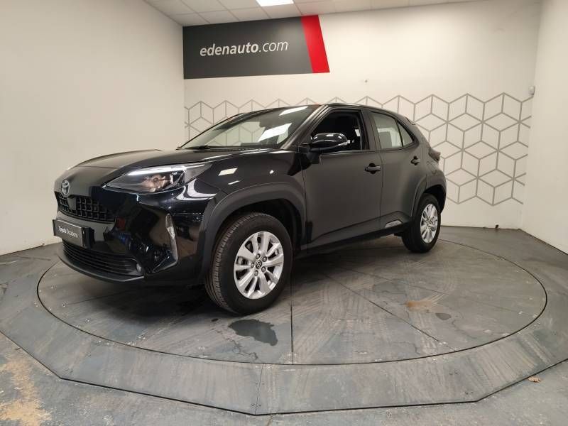 Noir Utilisé 2023 Toyota Yaris Business Edition | 22 590 € (Prix juste) - Image 1/3