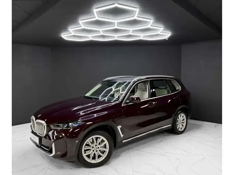 Mauve Nouvelle 2025 BMW X5 Sport Line SUV | 92 205 € (Super prix) - Image 1/4