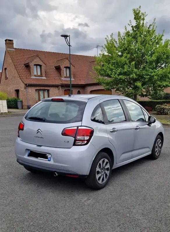 Image 2/4