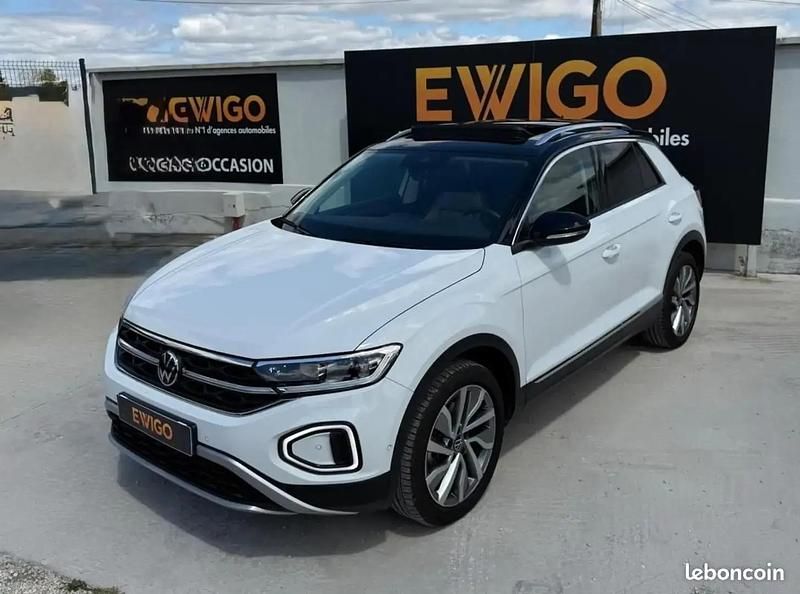 Blanc Utilisé 2024 VW T-Roc Exclusive SUV | 33 989 € (Prix juste) - Image 1/4