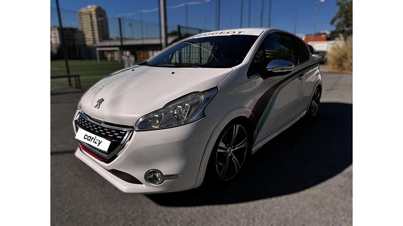 Blanc Utilisé 2014 Peugeot 208 GTi Citadine | 7 690 € (Bon prix) - Image 1/4