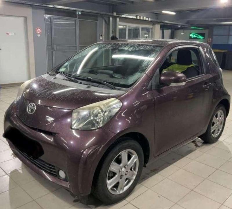 Occasion Toyota iQ 69 ch (50 kW) 2010 Mauve Citadine