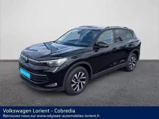 Noir Utilisé 2025 VW Tiguan Edition SUV | 48 990 € (Prix cher) - Image 1/4