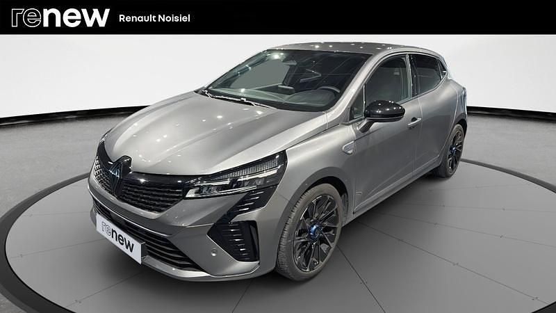 Gris Utilisé 2025 Renault Clio V Esprit Alpine Citadine | 20 480 € (Prix cher) - Image 1/4