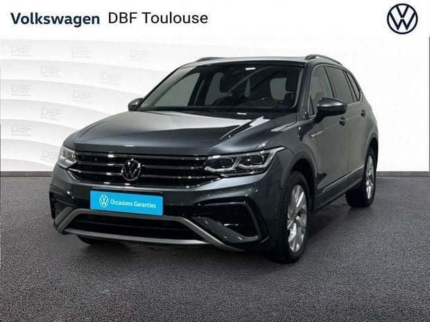 Utilisé 2022 VW Tiguan Allspace Exclusive SUV | 35 989 € (Prix juste) - Image 1/4