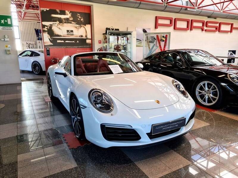 Blanc Utilisé 2016 Porsche 911 Carrera Cabriolet Cabriolet | 110 000 € (Prix cher) - Image 1/3