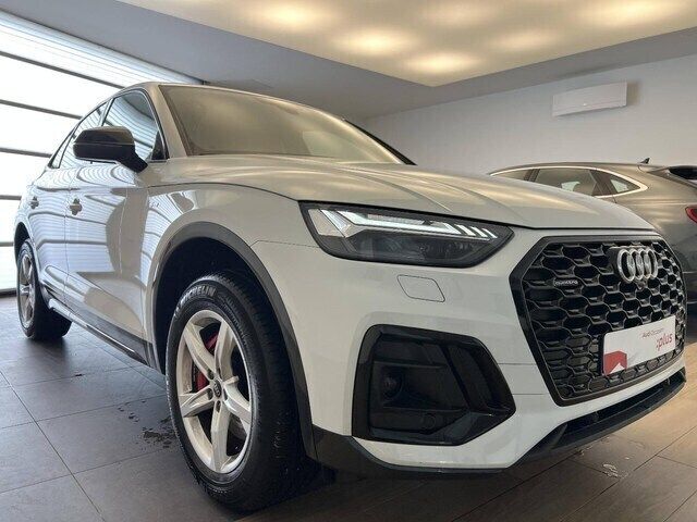 Blanc glacier métallisé Utilisé 2024 Audi Q5 Sportback S-Line SUV | 64 390 € (Prix cher) - Image 1/4