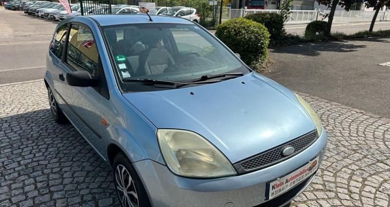 Occasion Ford Fiesta 71 ch (52 kW) 2005 Bleu Citadine