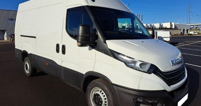 Nouvelle Iveco Daily 156 ch (114 kW) 2025 Berline