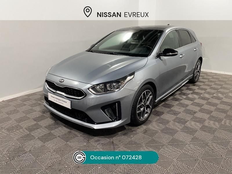 Gris Utilisé 2019 Kia Ceed GT GT-Line Berline | 17 900 € (Prix juste) - Image 1/4