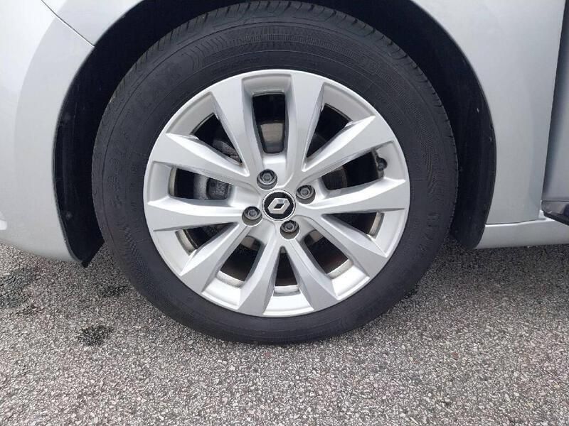 Gris platine Utilisé 2023 Renault Clio V Evolution Citadine | 15 790 € (Prix juste) - Image 1/4