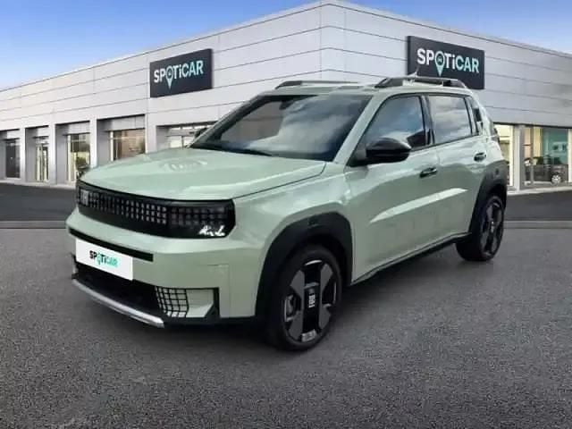 Vert azure métallisé Nouvelle 2025 Fiat Grande Panda La Prima Citadine | 22 590 € - Image 1/4