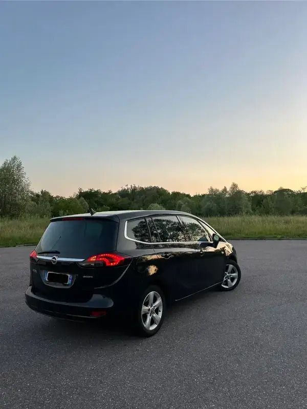 Utilisé 2014 Opel Zafira Tourer Edition Monospace | 6 490 € (Prix assez cher) - Image 1/4