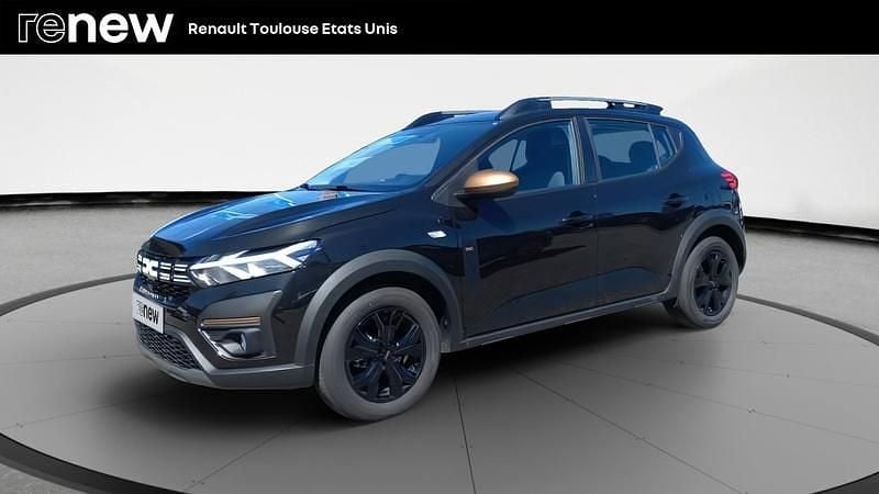 Noir Utilisé 2025 Dacia Sandero Extreme Citadine | 17 990 € (Prix assez cher) - Image 1/4