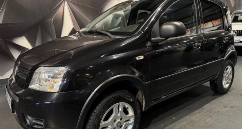 Utilisé 2010 Fiat Panda 4x4 Climbing Citadine | 8 990 € - Image 1/4
