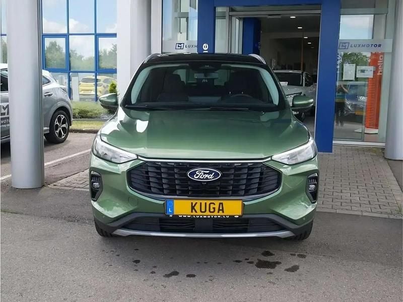 Vert Nouvelle 2025 Ford Kuga Titanium SUV | 38 313 € - Image 1/4