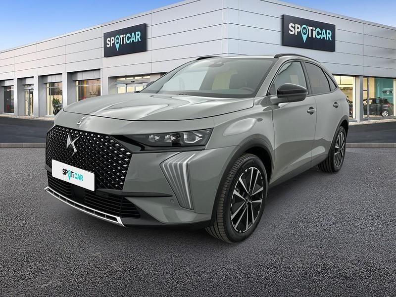 Gris Utilisé 2025 DS Automobiles DS7 Crossback SUV | 41 290 € (Prix juste) - Image 1/4