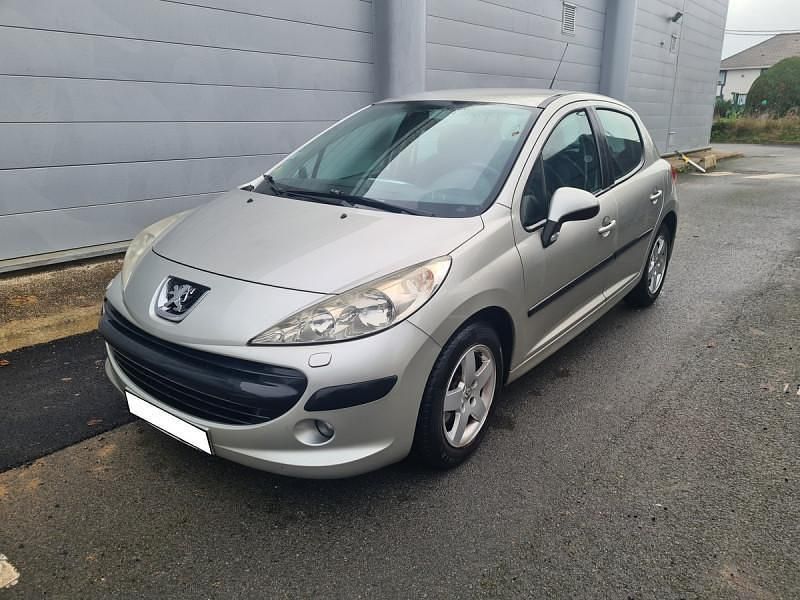 Utilisé 2007 Peugeot 207 Citadine | 3 900 € (Bon prix) - Image 1/3