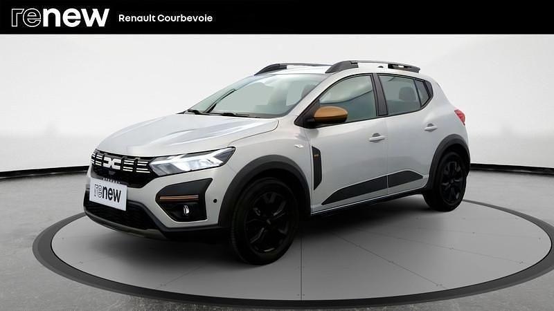 Gris Utilisé 2024 Dacia Sandero Citadine | 15 890 € (Prix assez cher) - Image 1/4