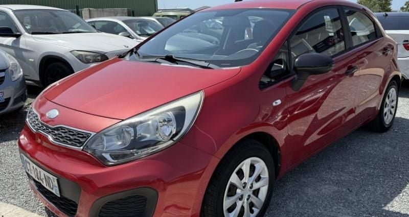 Utilisé 2013 Kia Rio Style Citadine | 8 490 € (Prix juste) - Image 1/4