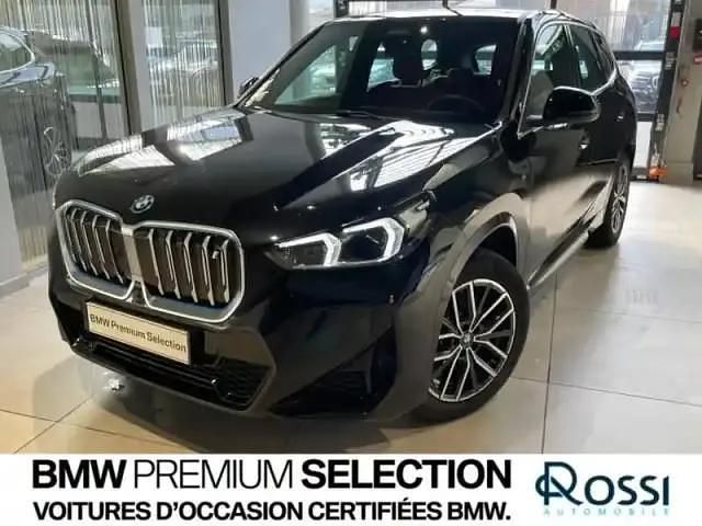 Saphirschwarz métal Utilisé 2023 BMW iX1 M Sport SUV | 39 790 € (Prix juste) - Image 1/4