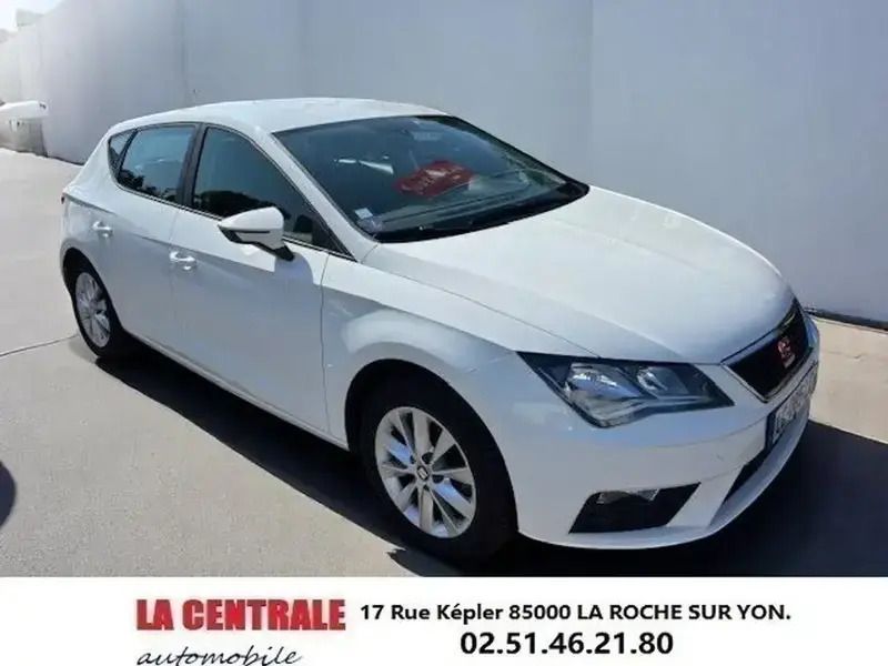 Blanc Utilisé 2017 Seat Leon Style Berline | 11 490 € (Prix assez cher) - Image 1/4