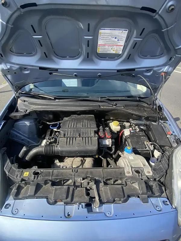 Utilisé 2006 Fiat Grande Punto Dynamic Citadine | 1 200 € - Image 1/4