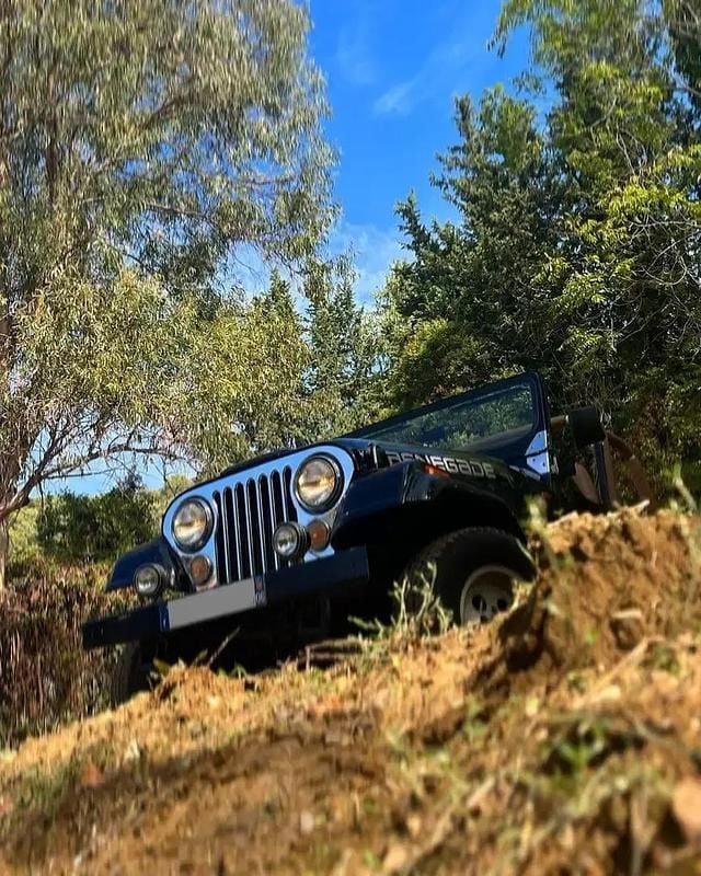 Occasion 1978 Jeep CJ | 22 000 € - Image 1/4