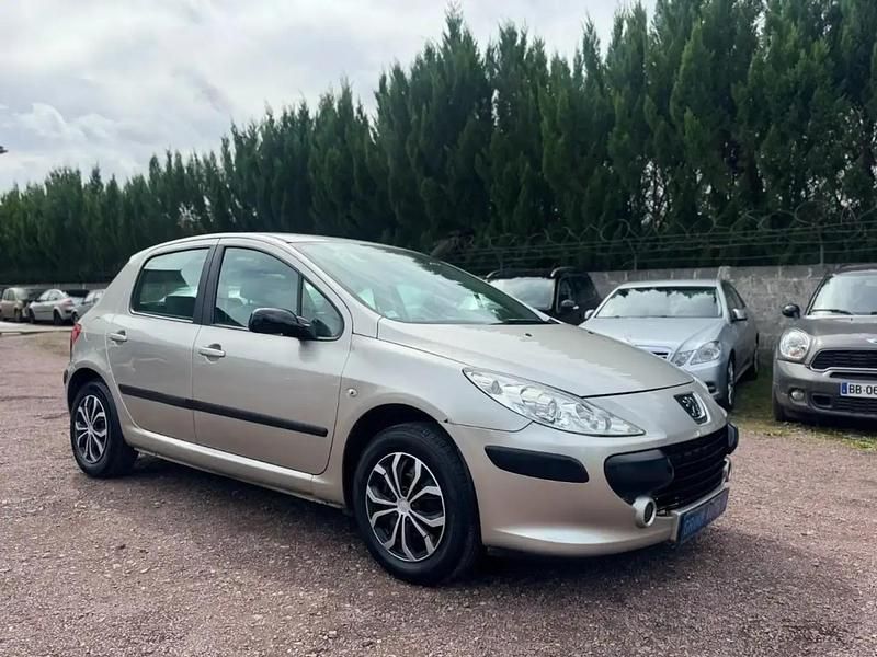 Gris Utilisé 2005 Peugeot 307 Berline | 4 990 € (Prix juste) - Image 1/4