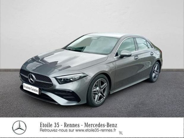Gris Utilisé 2025 Mercedes A200 AMG line Berline | 43 490 € (Prix cher) - Image 1/4