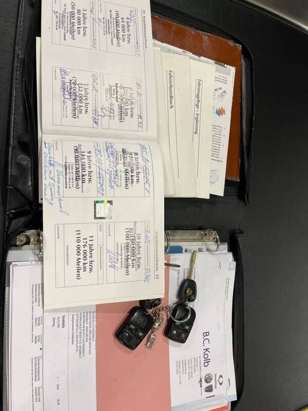 Image 3/4