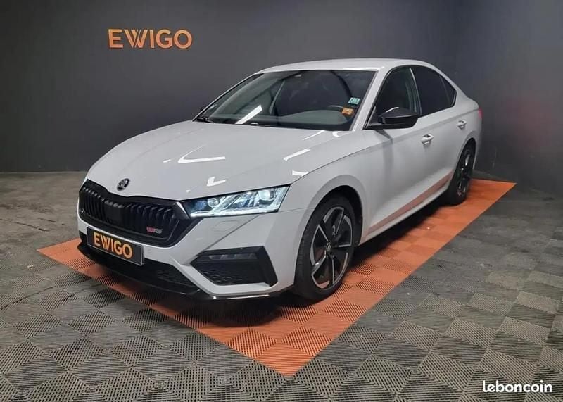 Blanc Utilisé 2022 Skoda Octavia RS Berline | 35 490 € (Bon prix) - Image 1/4
