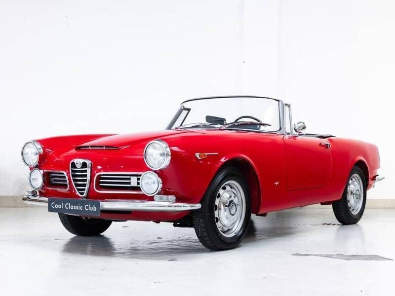 Rouge Utilisé 1965 Alfa Romeo 2600 Cabriolet | 129 500 € - Image 1/3