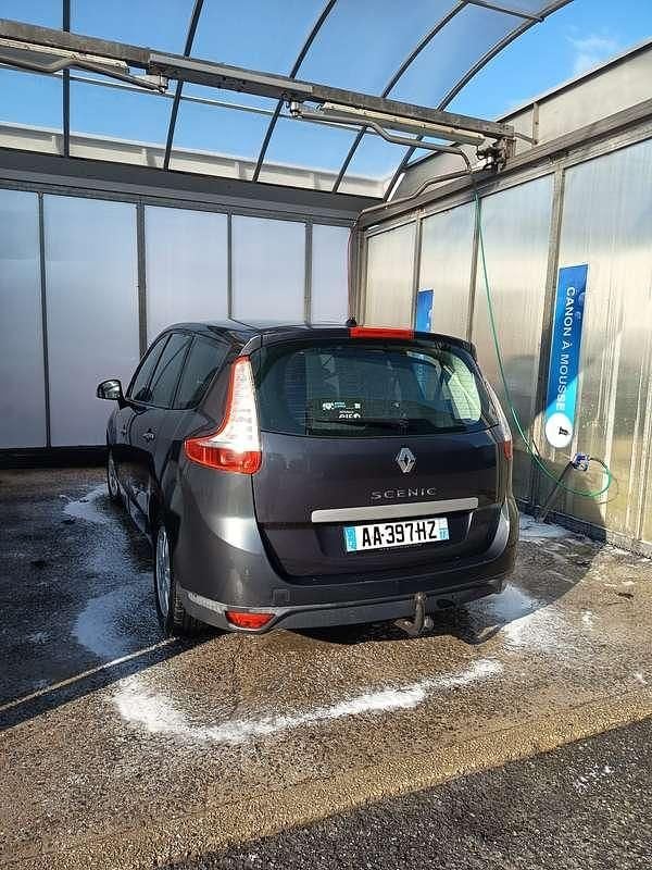 Occasion Renault Grand Scénic III Dynamique 131 ch (96 kW) 2010 Noir Monospace