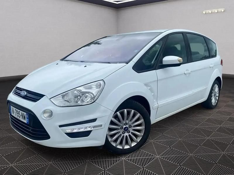 Blanc Utilisé 2013 Ford S-MAX Trend Monospace | 10 999 € - Image 1/4