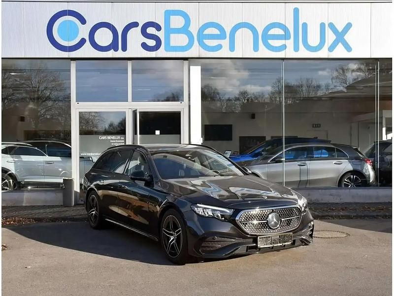 Gris Occasion 2024 Mercedes E220 AMG line Break | 51 980 € (Super prix) - Image 1/4