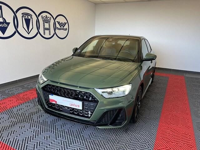 Vert district métallisé Utilisé 2024 Audi A1 Sportback S-Line Citadine | 33 700 € (Prix cher) - Image 1/4
