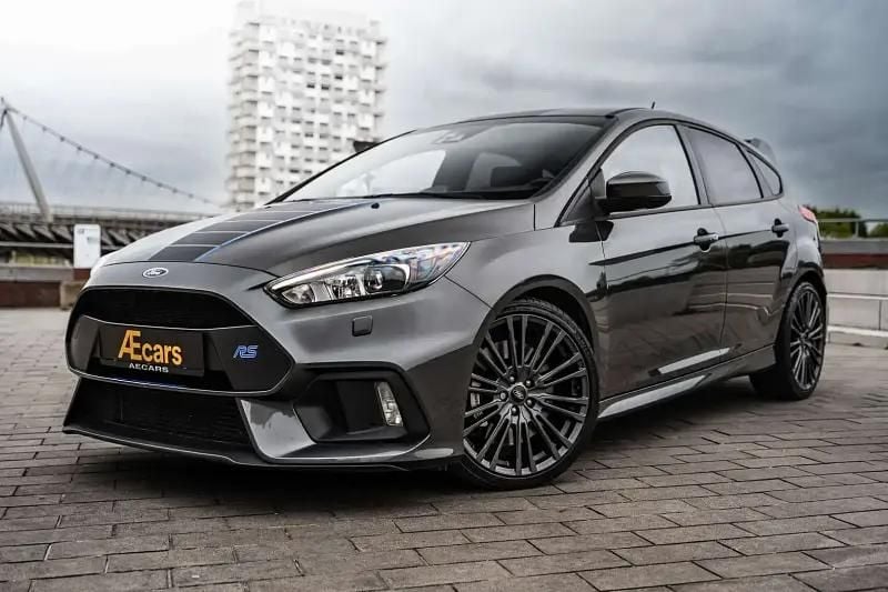 Gris Utilisé 2018 Ford Focus RS Berline | 31 950 € (Bon prix) - Image 1/4