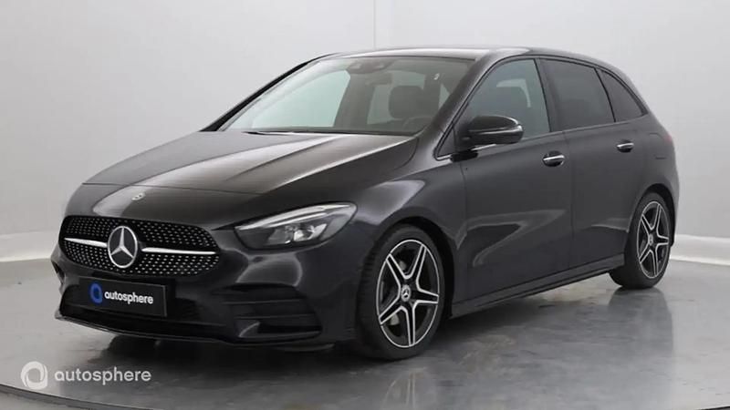 Utilisé 2020 Mercedes 180 AMG line Berline | 26 799 € (Prix juste) - Image 1/4