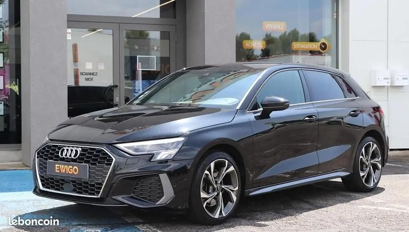 Noir Utilisé 2020 Audi A3 S-Line Berline | 23 990 € (Prix juste) - Image 1/4