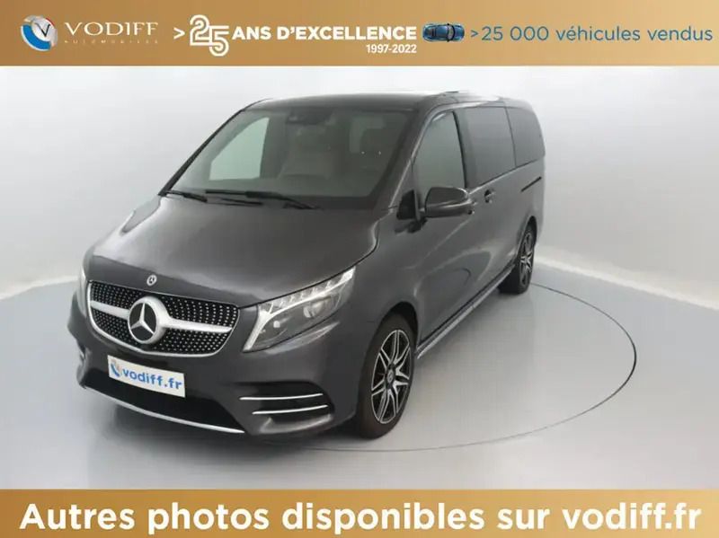 Gris Utilisé 2023 Mercedes V300 AMG line Monospace | 75 950 € (Prix assez cher) - Image 1/4