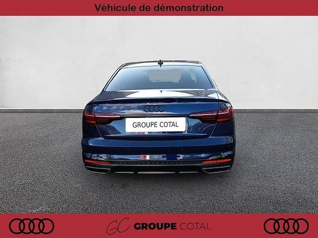 Occasion Audi A4 Competition 150 ch (110 kW) 2024 Bleu navarre métallisé Berline