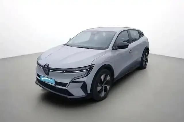 Gris Occasion 2022 Renault Mégane Equilibre Berline | 18 965 € (Prix juste) - Image 1/4