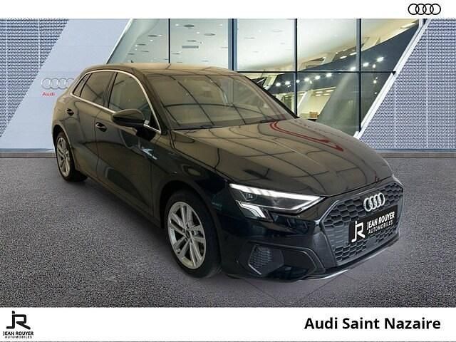 Occasion Audi A3 Sportback e-tron Business 150 ch (110 kW) 2024 Noir mythe métallisé Citadine