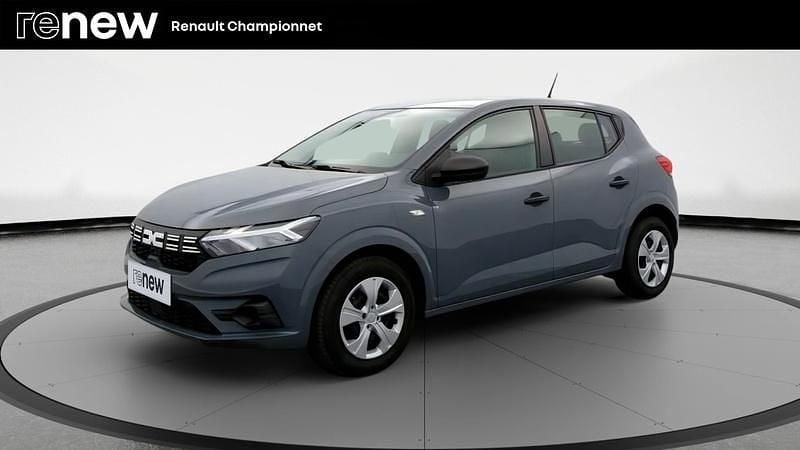 Gris Utilisé 2024 Dacia Sandero Essentiel Citadine | 14 690 € (Bon prix) - Image 1/4