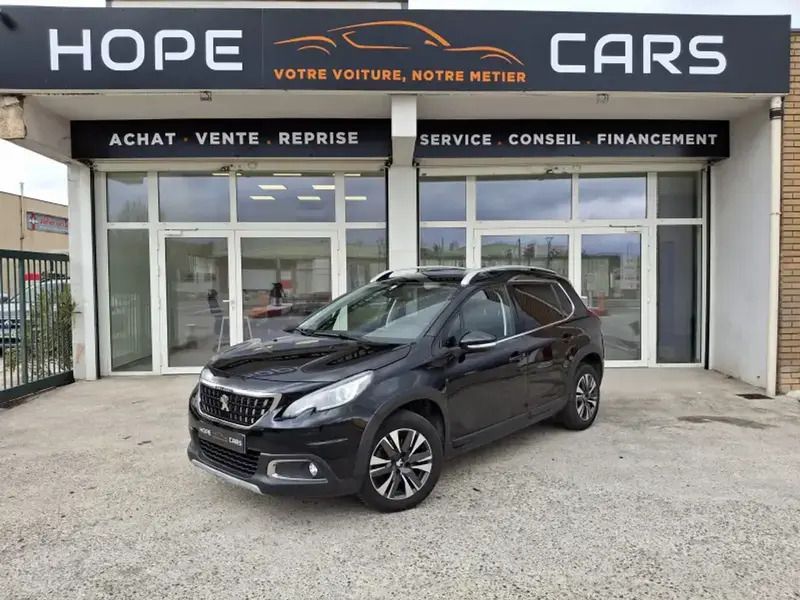 Noir Utilisé 2016 Peugeot 2008 Allure SUV | 8 990 € (Prix juste) - Image 1/4