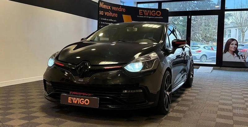 Occasion Renault Clio IV Trophy 220 ch (161 kW) 2016 Noir Berline