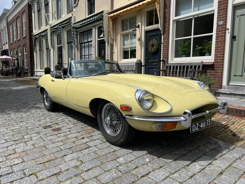 Jaune Utilisé 1969 Jaguar E-Type Cabriolet | 42 600 € - Image 1/4